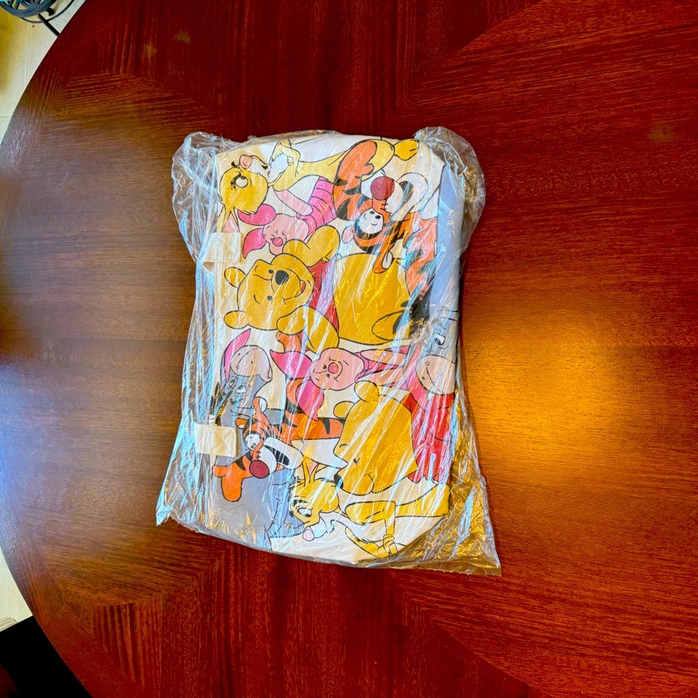 Walt Disney tote, Winnie the Pooh canvas tote. Brand new with tags - Picture 4 of 6